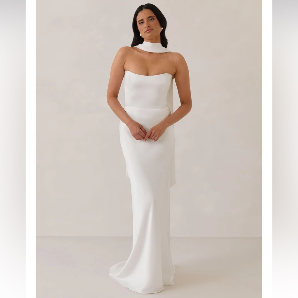 Park fifth and co Brodie bridal dress Small